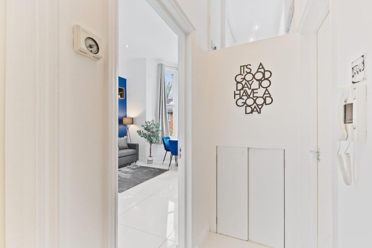 Chic 2 Bed Flat West Londres