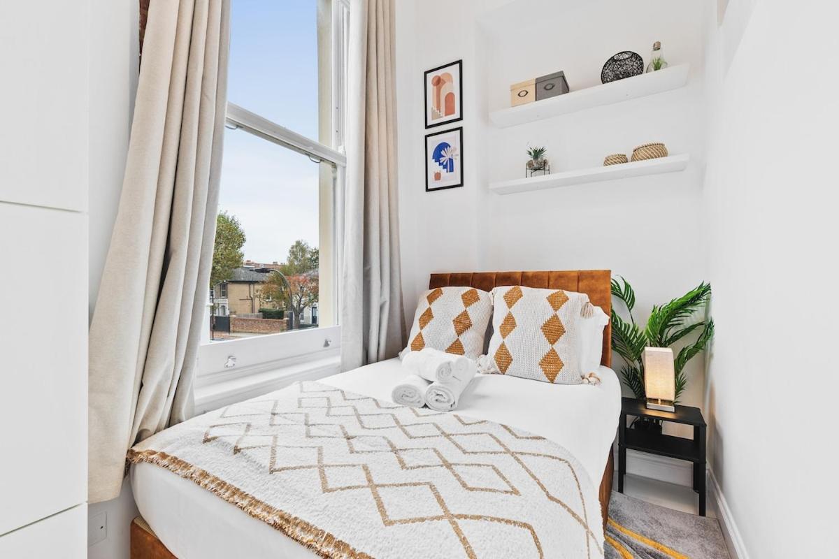 Chic 2 Bed Flat West * Londres