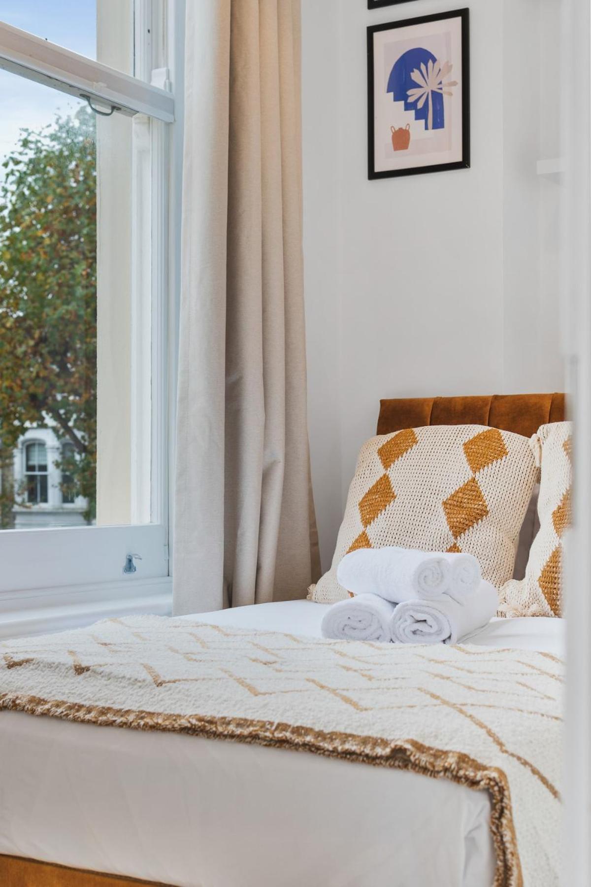 Chic 2 Bed Flat West * Londres
