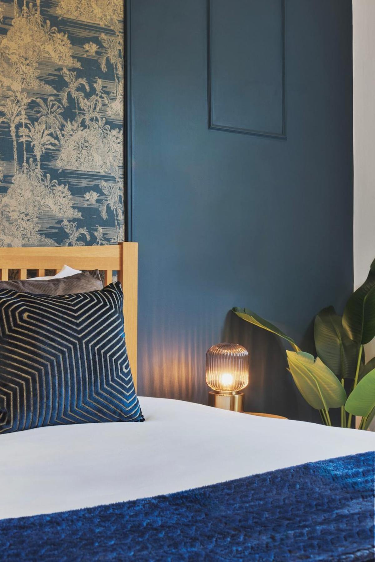 Chic 2 Bed Flat West